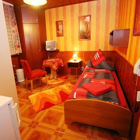 Hotel-Pension Klaer Špýr Pokoj fotografie