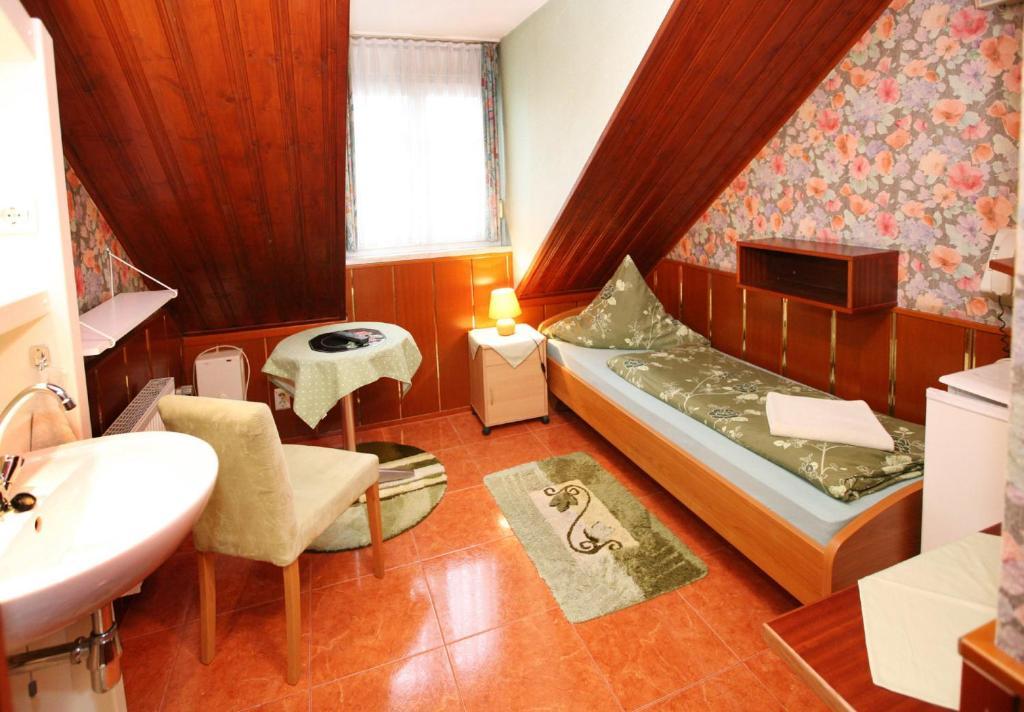 Hotel-Pension Klaer Špýr Pokoj fotografie