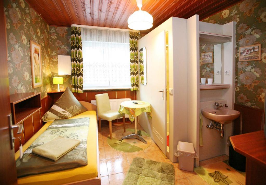 Hotel-Pension Klaer Špýr Pokoj fotografie
