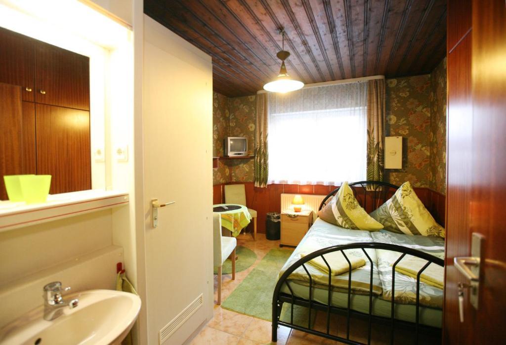 Hotel-Pension Klaer Špýr Pokoj fotografie